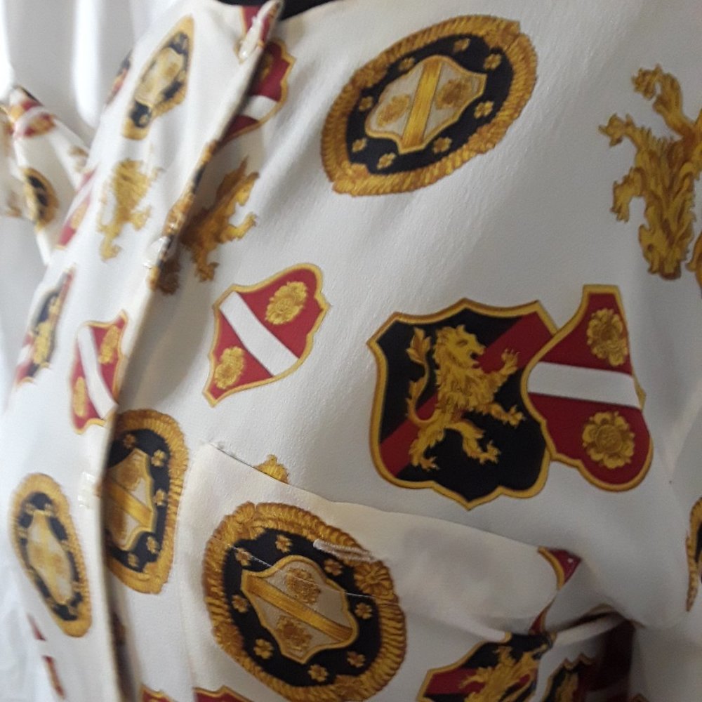 Jones New York Vintage Coat of Arms Emblems Pattern Blouse 22W